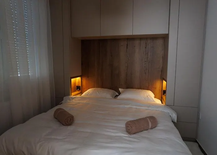 شقة Sms Gold سوبوتيتْسا